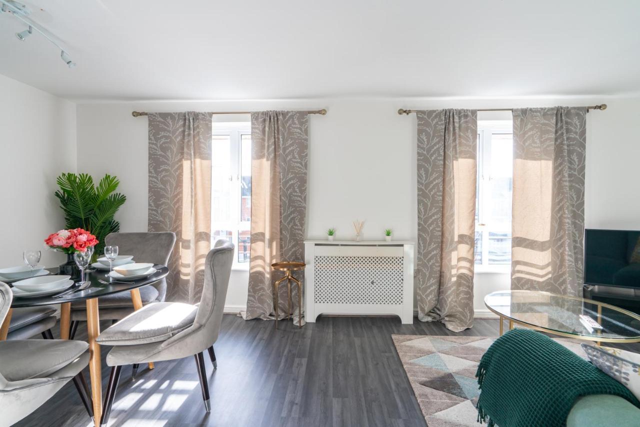 Suites By Rehoboth - Abbey Wood Station - London Zone 4 Eksteriør bilde