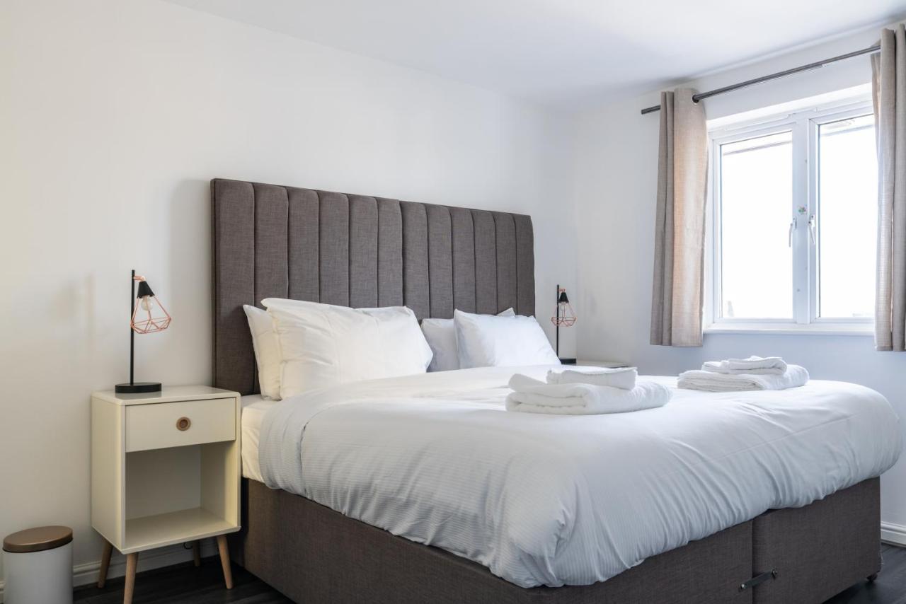 Suites By Rehoboth - Abbey Wood Station - London Zone 4 Eksteriør bilde