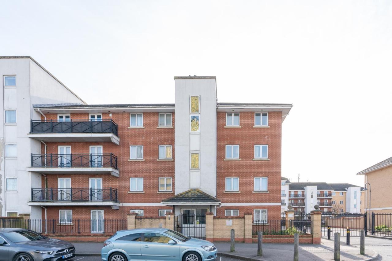 Suites By Rehoboth - Abbey Wood Station - London Zone 4 Eksteriør bilde