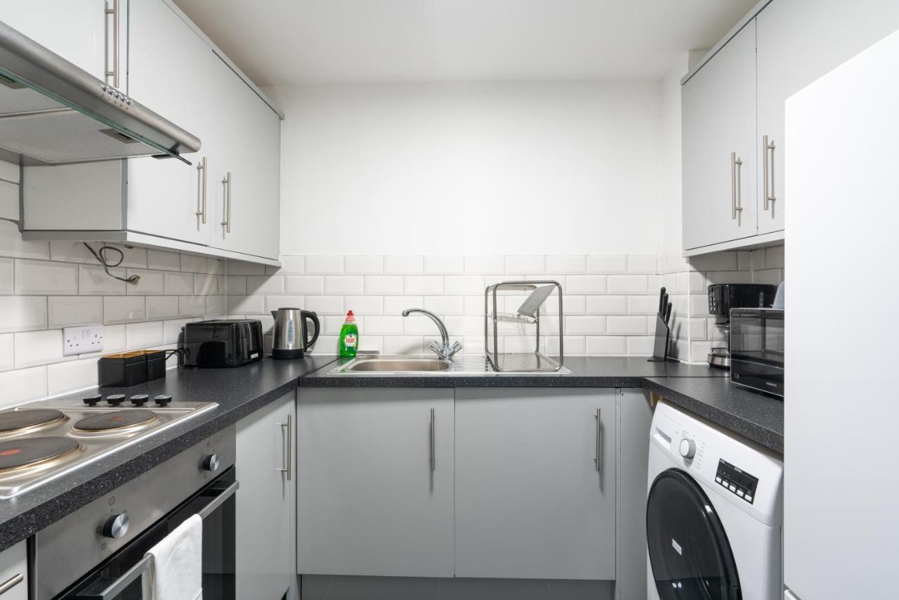 Suites By Rehoboth - Abbey Wood Station - London Zone 4 Eksteriør bilde