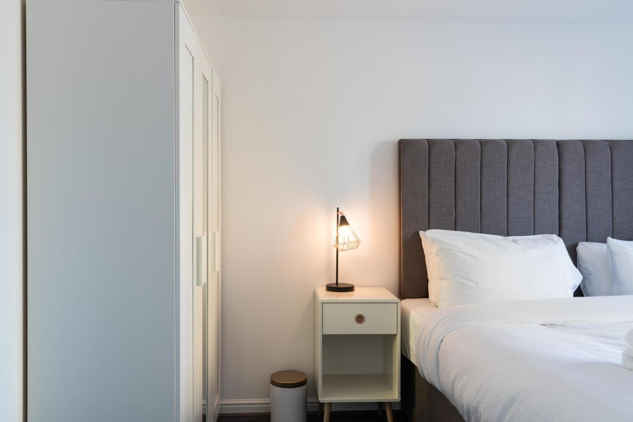 Suites By Rehoboth - Abbey Wood Station - London Zone 4 Eksteriør bilde