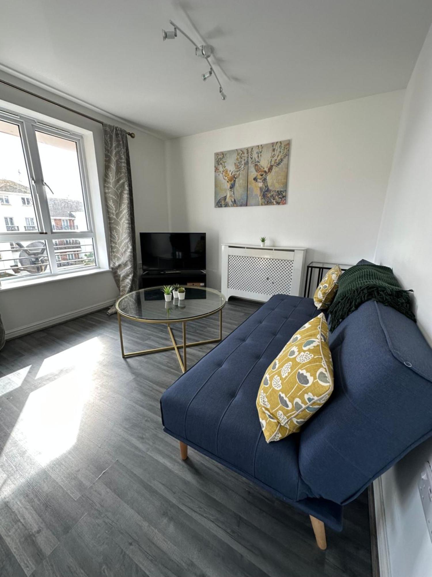 Suites By Rehoboth - Abbey Wood Station - London Zone 4 Eksteriør bilde