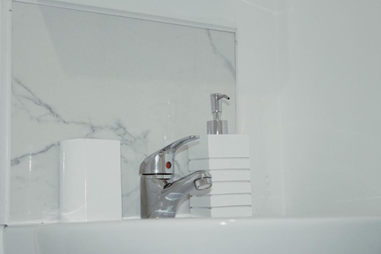 Suites By Rehoboth - Abbey Wood Station - London Zone 4 Eksteriør bilde